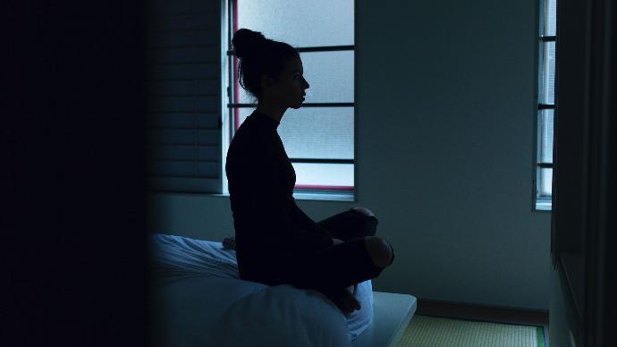 femme assise